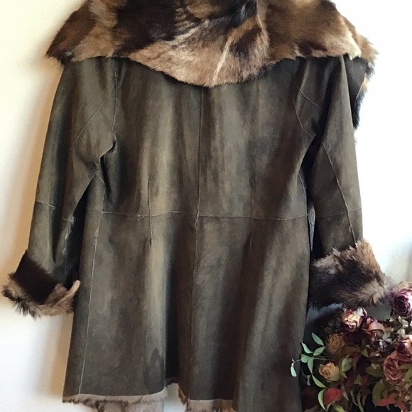 Coat - Picture 2 of 8